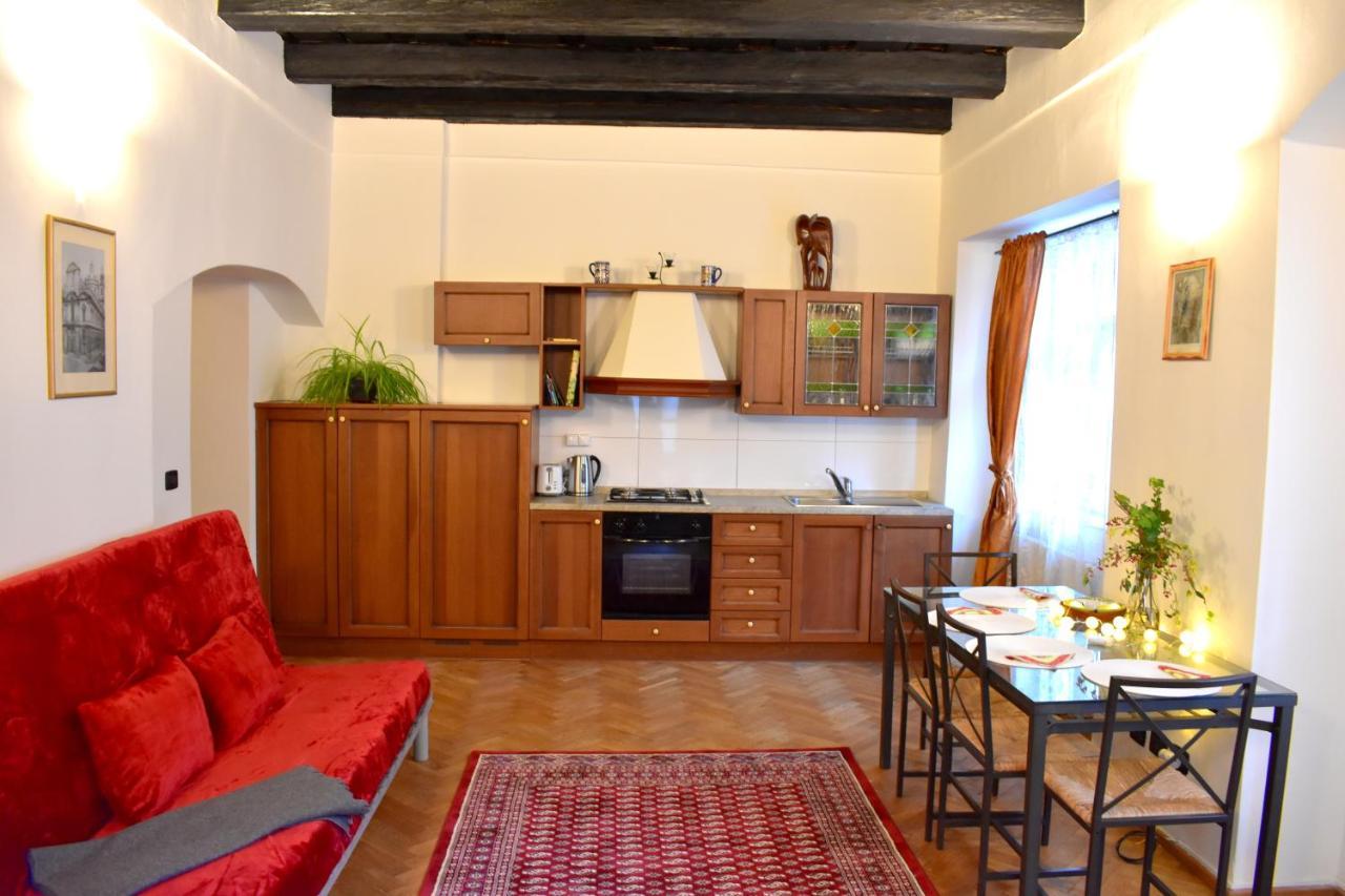 Apartment Lesser Town! Прага Екстериор снимка