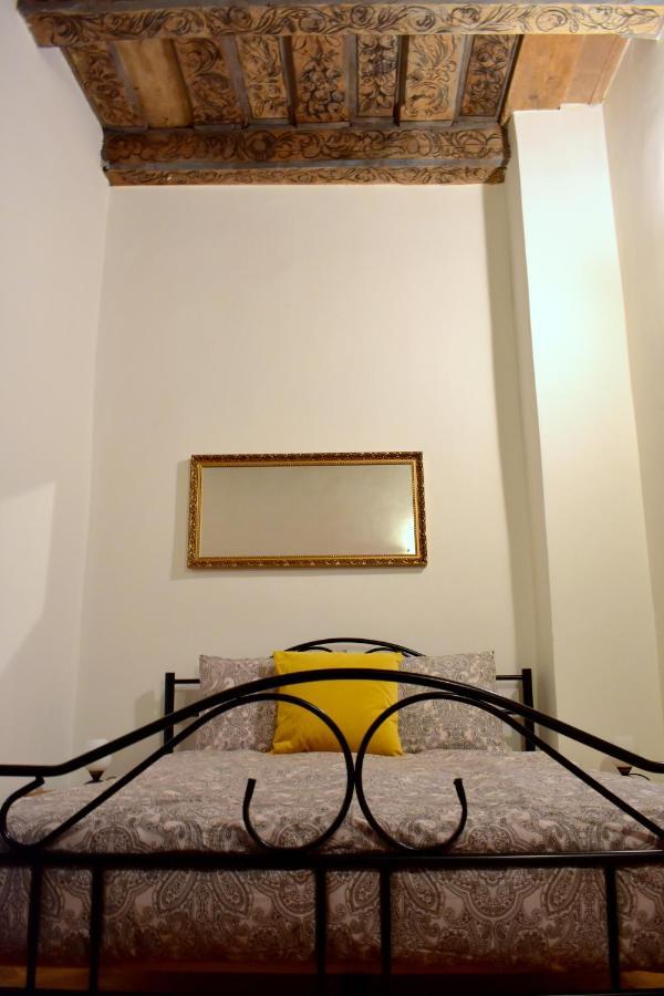 Apartment Lesser Town! Прага Екстериор снимка