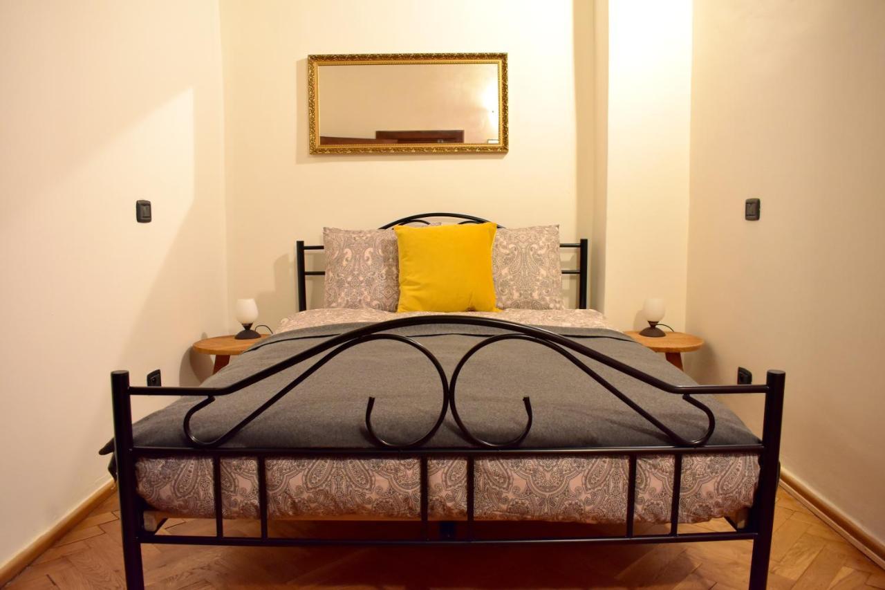 Apartment Lesser Town! Прага Екстериор снимка