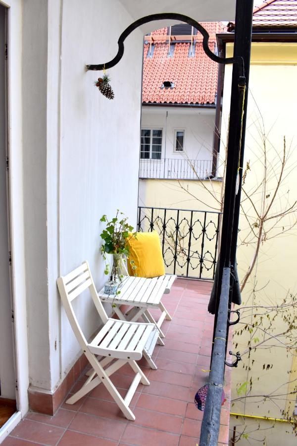 Apartment Lesser Town! Прага Екстериор снимка